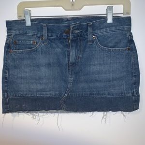 Levi’s mini skirt